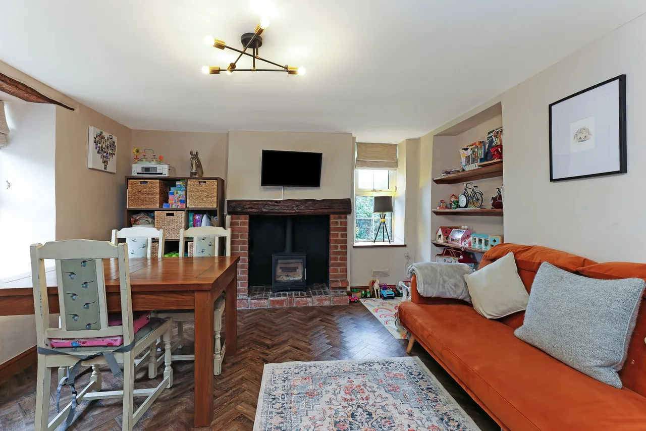 Mansfield Road, Creswell, S80, photo 7