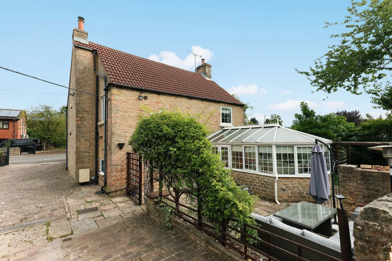 Mansfield Road, Creswell, S80, photo 31