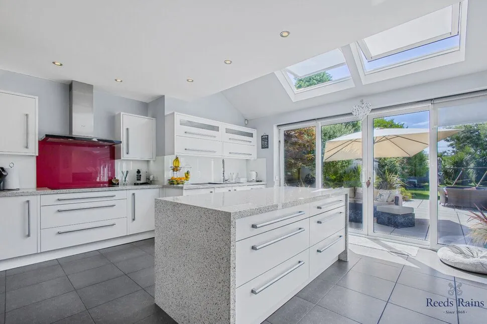 Cherry Garden Lane, Folkestone, CT19, photo 3