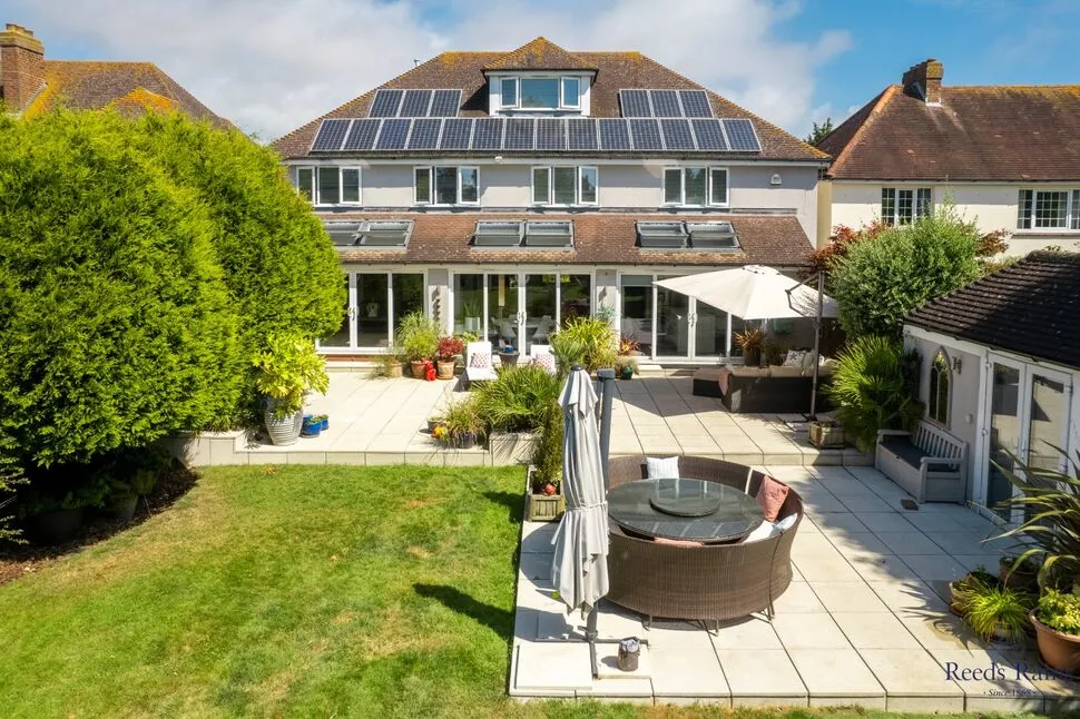 Cherry Garden Lane, Folkestone, CT19, photo 2