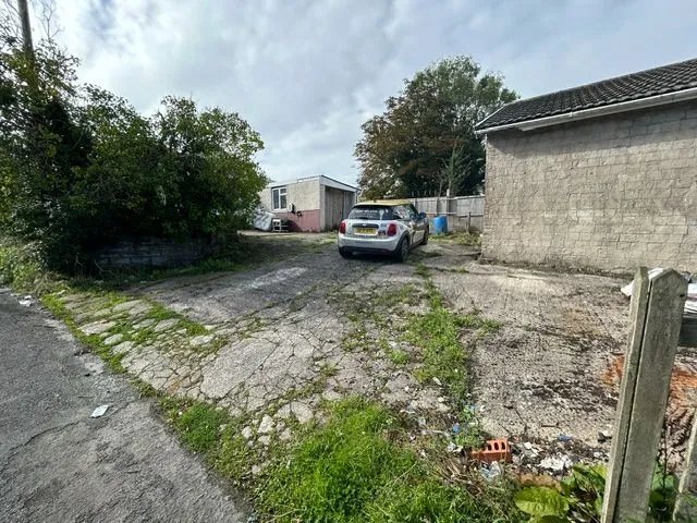 Cefn Road, Cefn Cribwr, CF32, photo 17