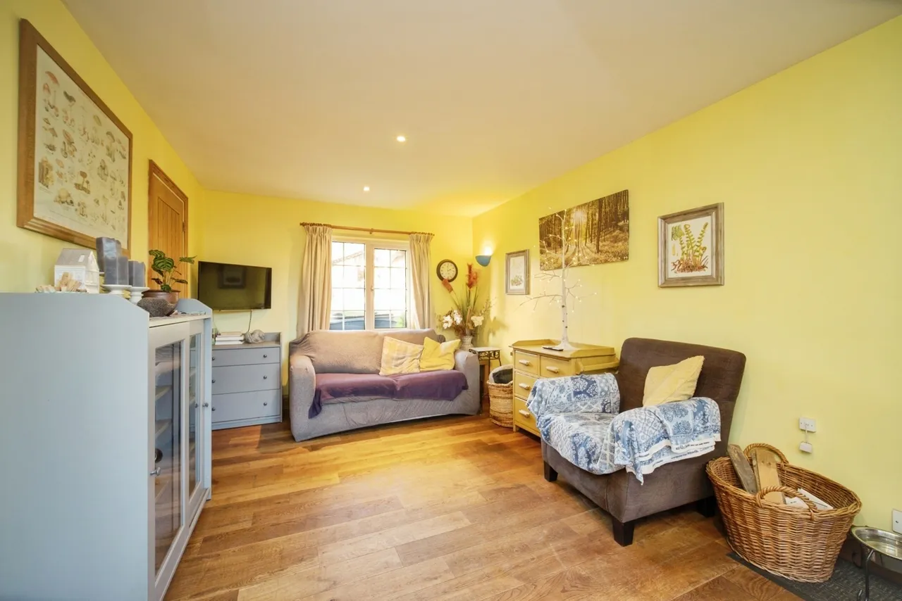 Farnborough Road, Farnham, GU9, photo 38