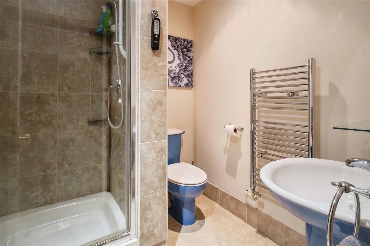 Farnborough Road, Farnham, GU9, photo 29