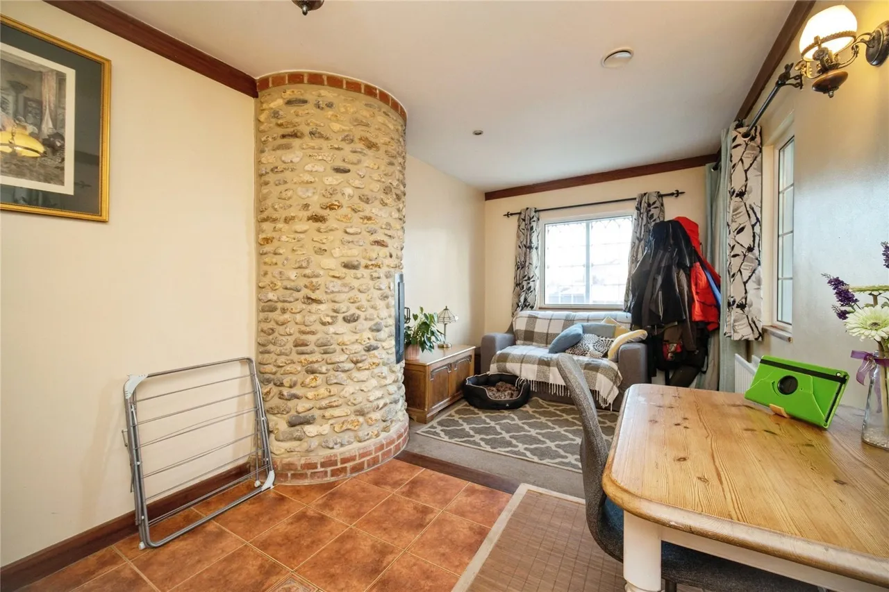 Farnborough Road, Farnham, GU9, photo 23