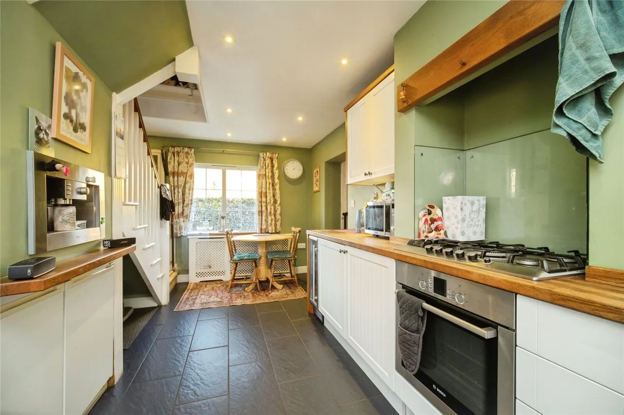 Farnborough Road, Farnham, GU9, photo 15