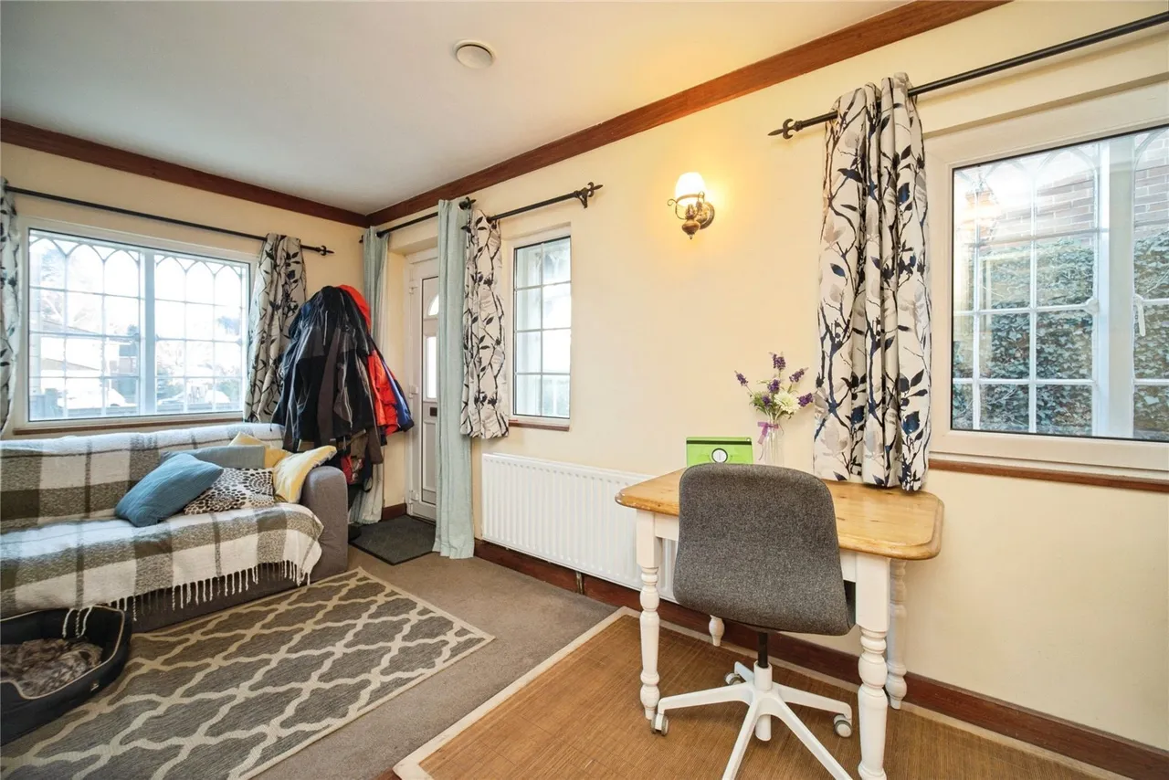 Farnborough Road, Farnham, GU9, photo 25