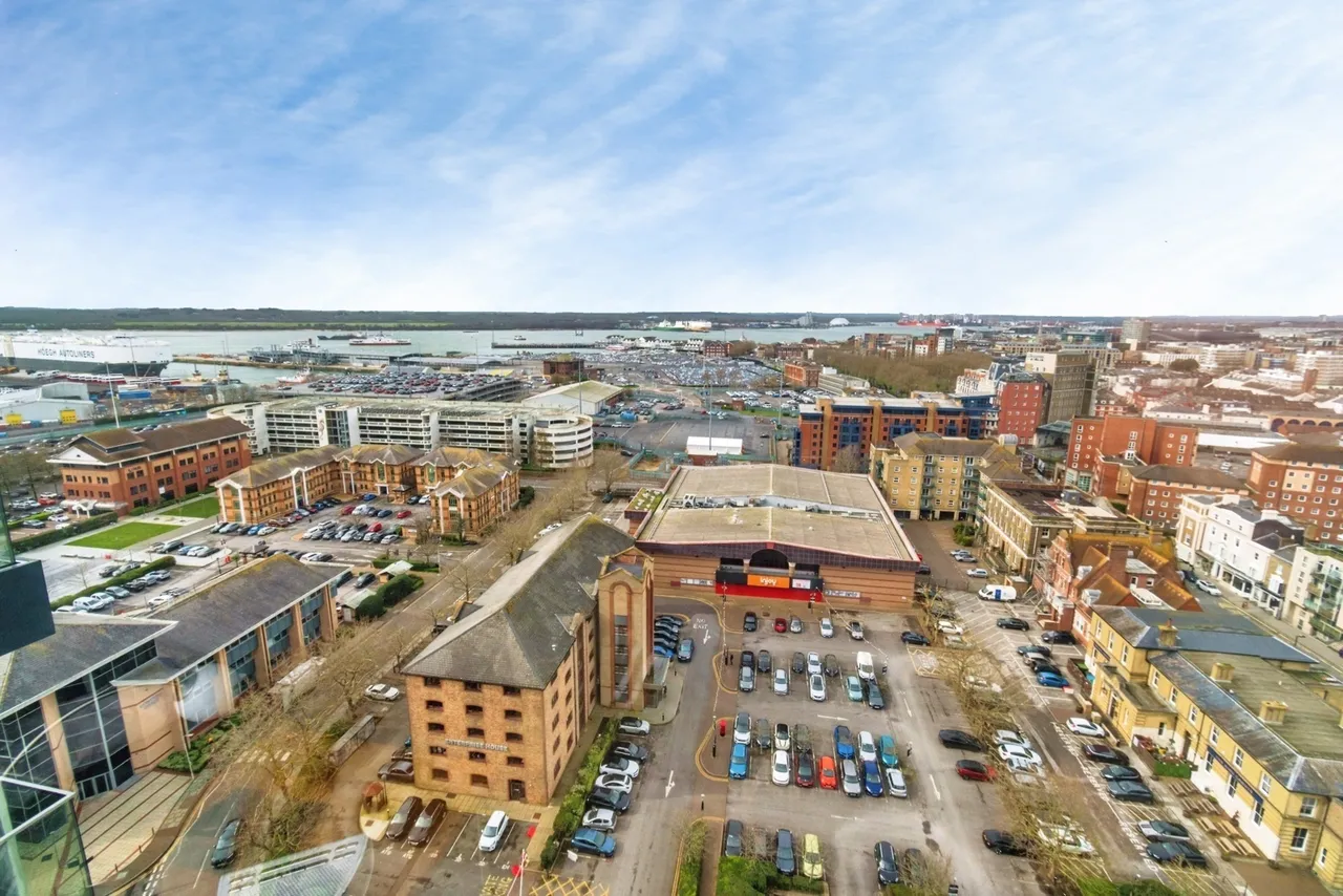 Ocean Way, Southampton, SO14, photo 3