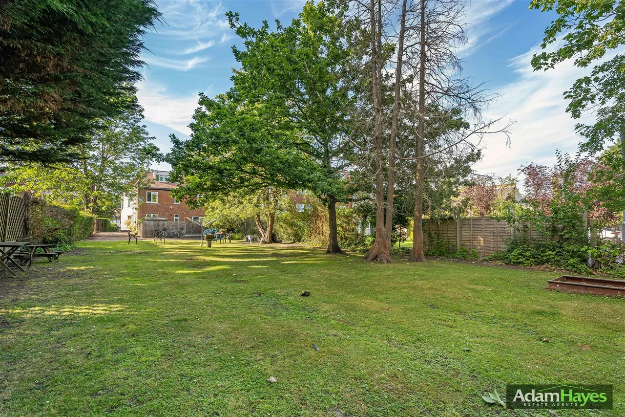 Torrington Park, North Finchley, N12, photo 15