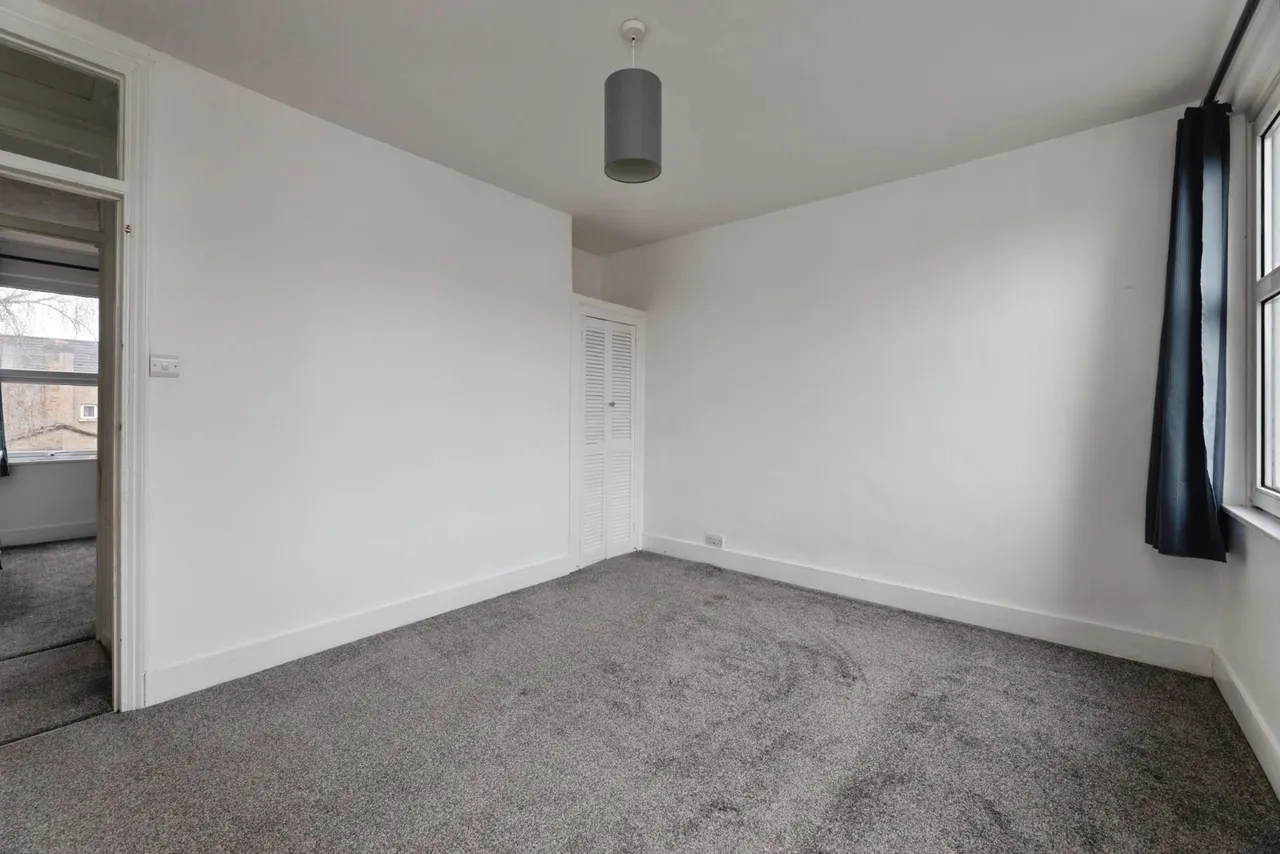 Eastbury Avenue, Barking, IG11, photo 12