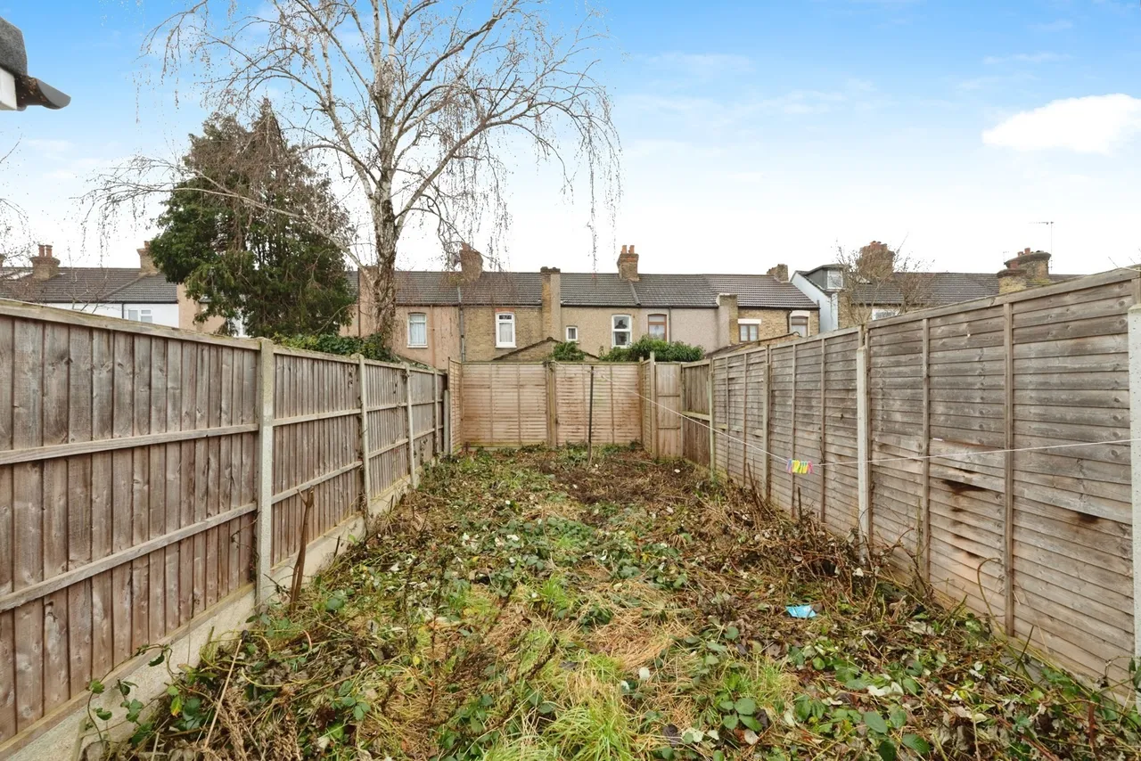 Eastbury Avenue, Barking, IG11, photo 4