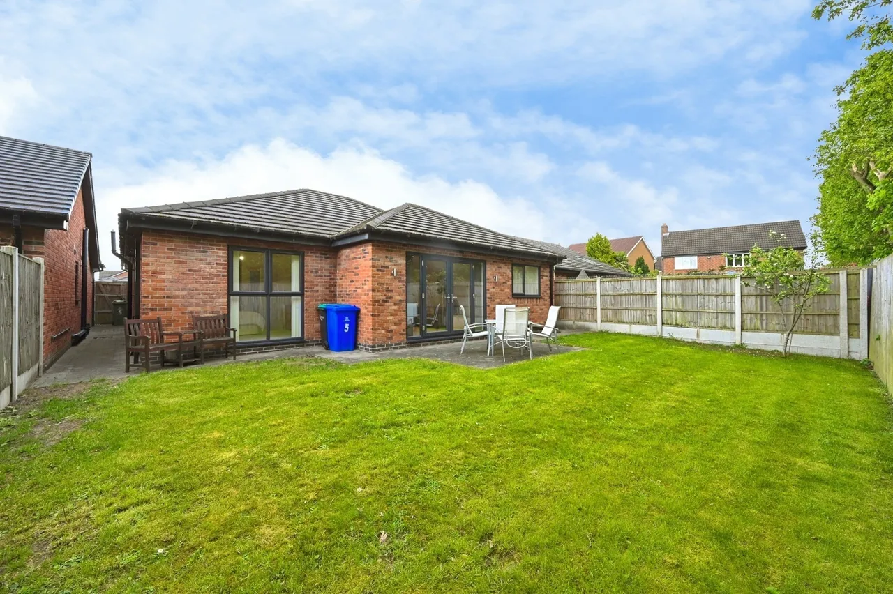 Bransdale Heights, Forest Town, Mansfield, Nottinghamshire, NG19, photo 17