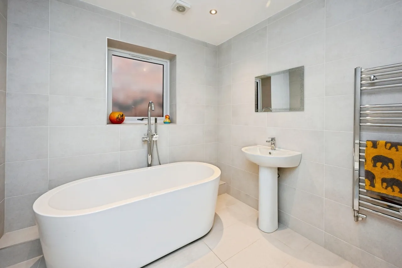 Bransdale Heights, Forest Town, Mansfield, Nottinghamshire, NG19, photo 11