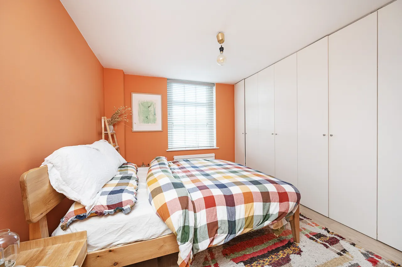 246 Corfield Street, London, photo 3