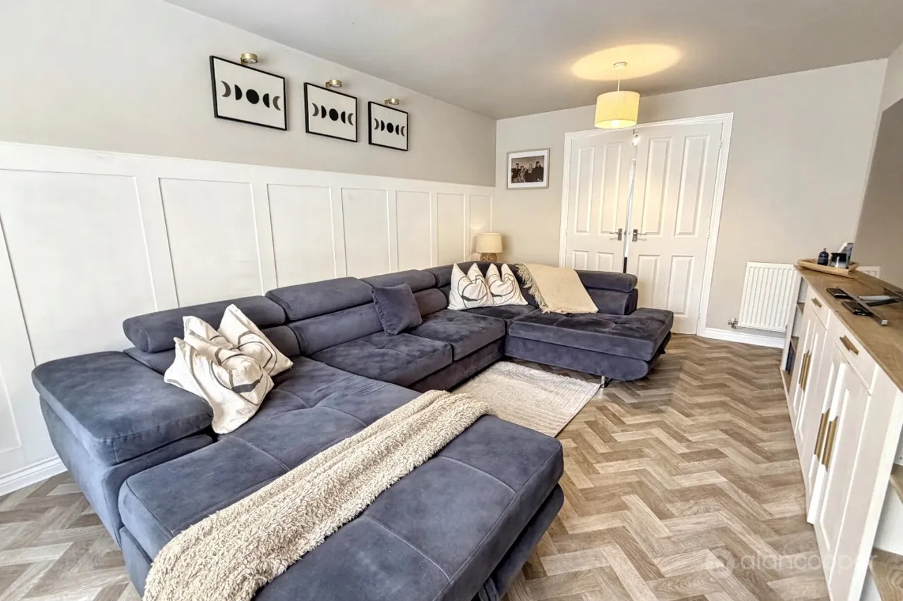 Harrow Lane, Weddington, CV10, photo 6