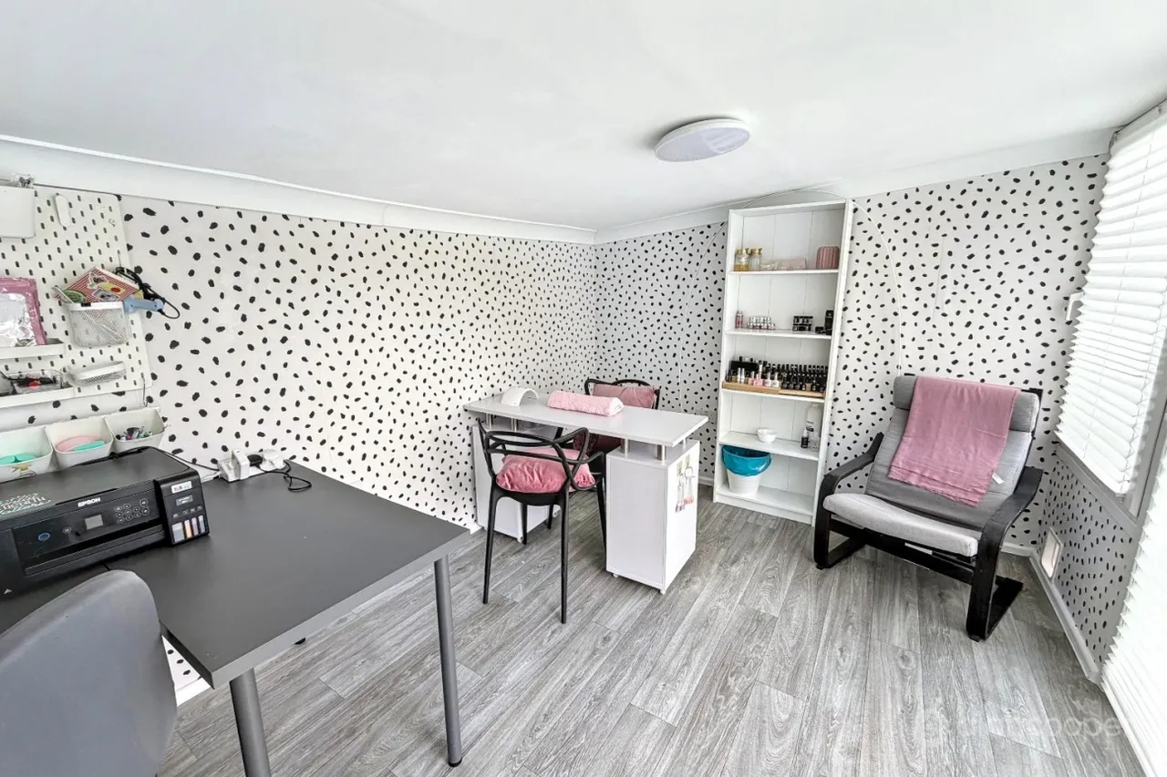 Harrow Lane, Weddington, CV10, photo 34