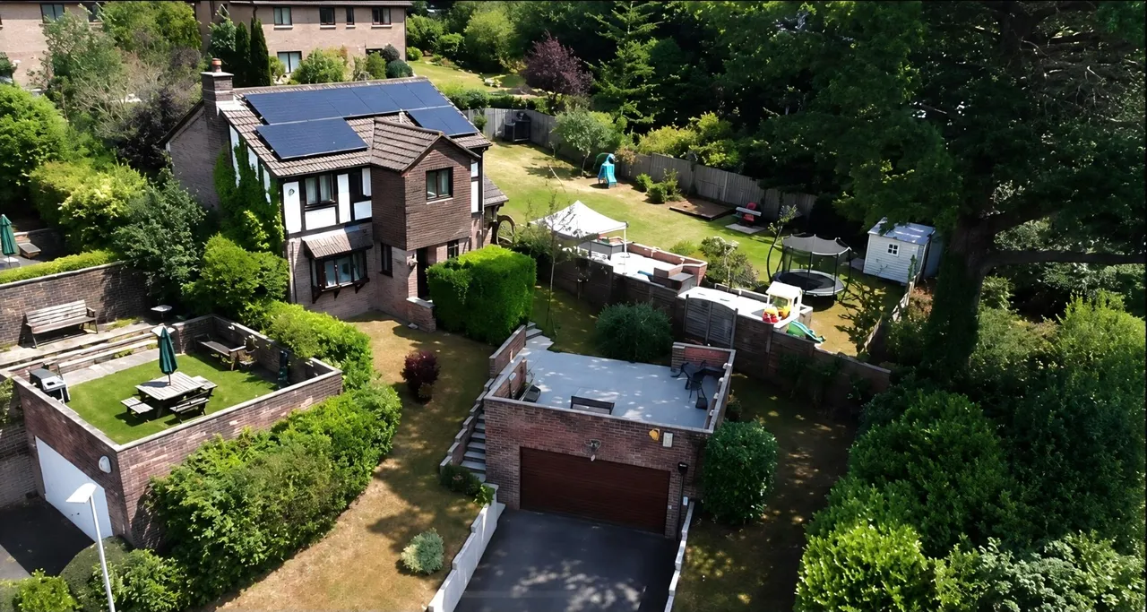4 bed house for sale, Warleigh Crescent, Plymouth, PL6