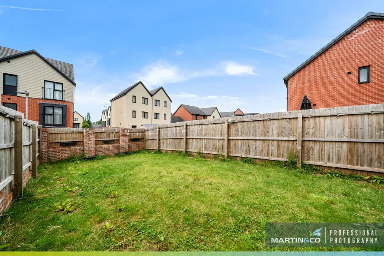Church Road, St Edeyrns, photo 10