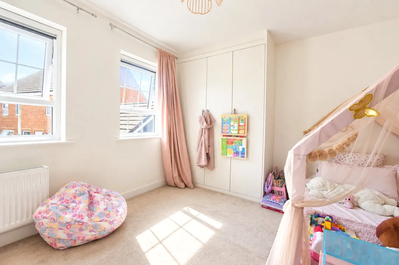 Barker Crescent, Hook, Hampshire, RG27 9FR, photo 20
