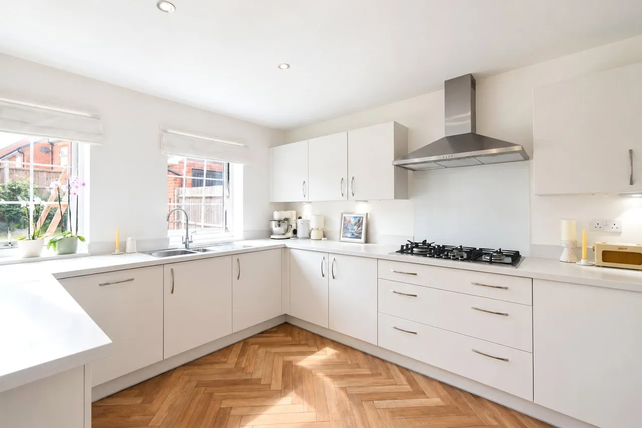 Barker Crescent, Hook, Hampshire, RG27 9FR, photo 11
