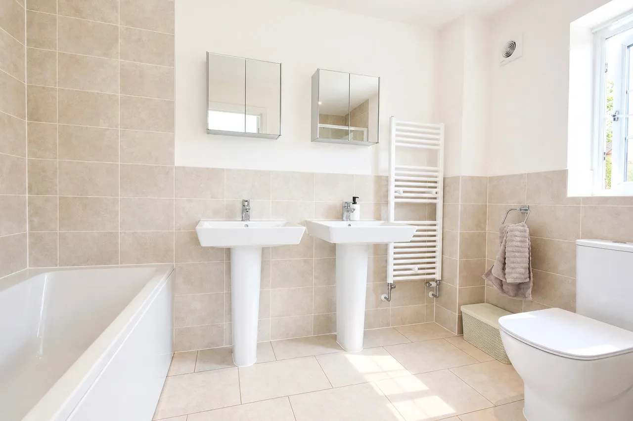 Barker Crescent, Hook, Hampshire, RG27 9FR, photo 9