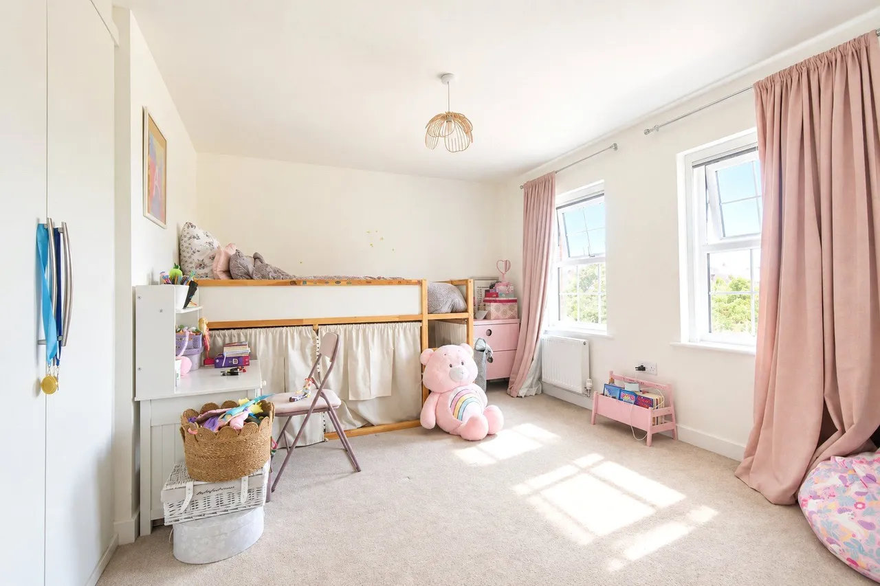 Barker Crescent, Hook, Hampshire, RG27 9FR, photo 18