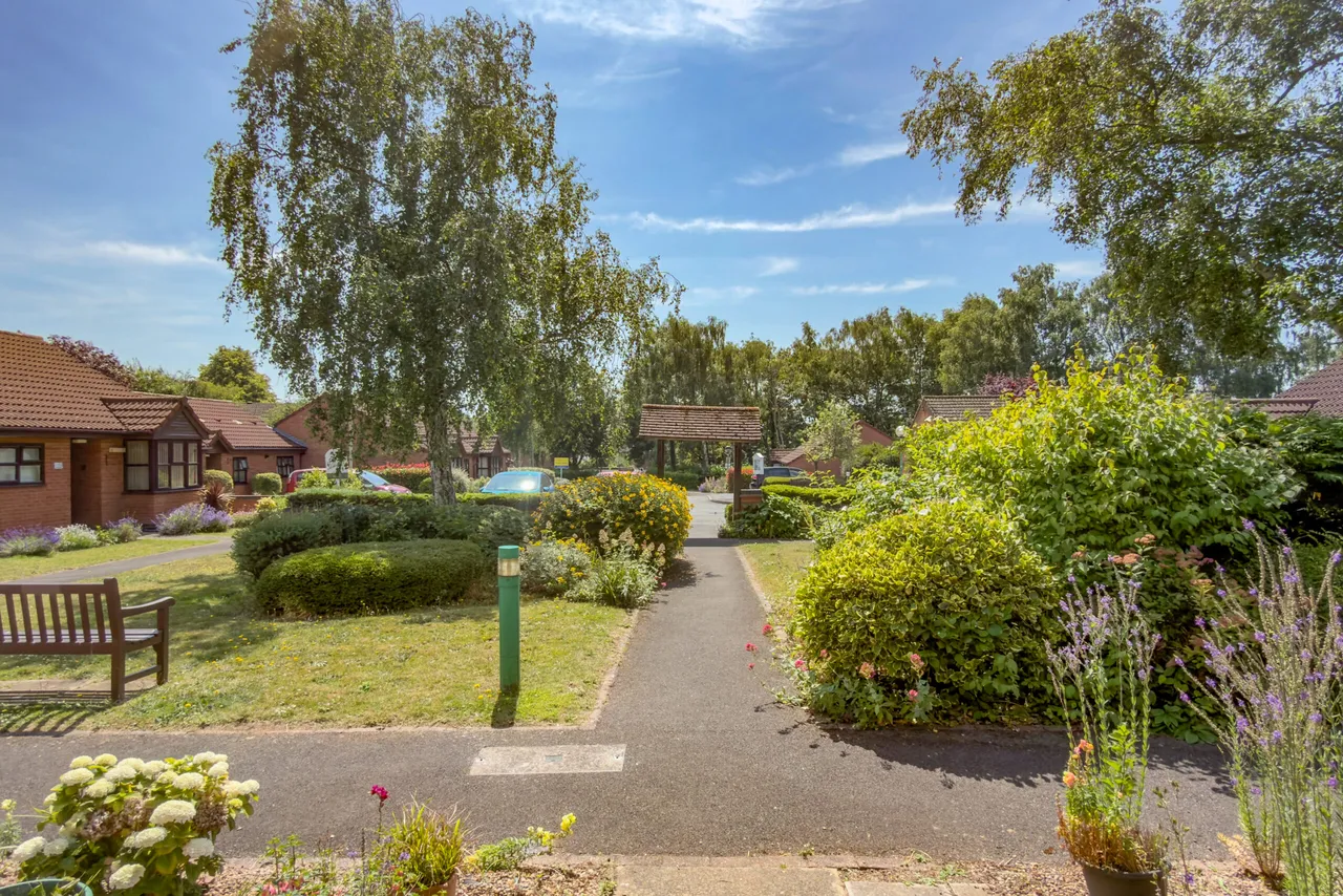 Windleden Road, Loughborough, Loughborough, LE11 4HD, photo 17