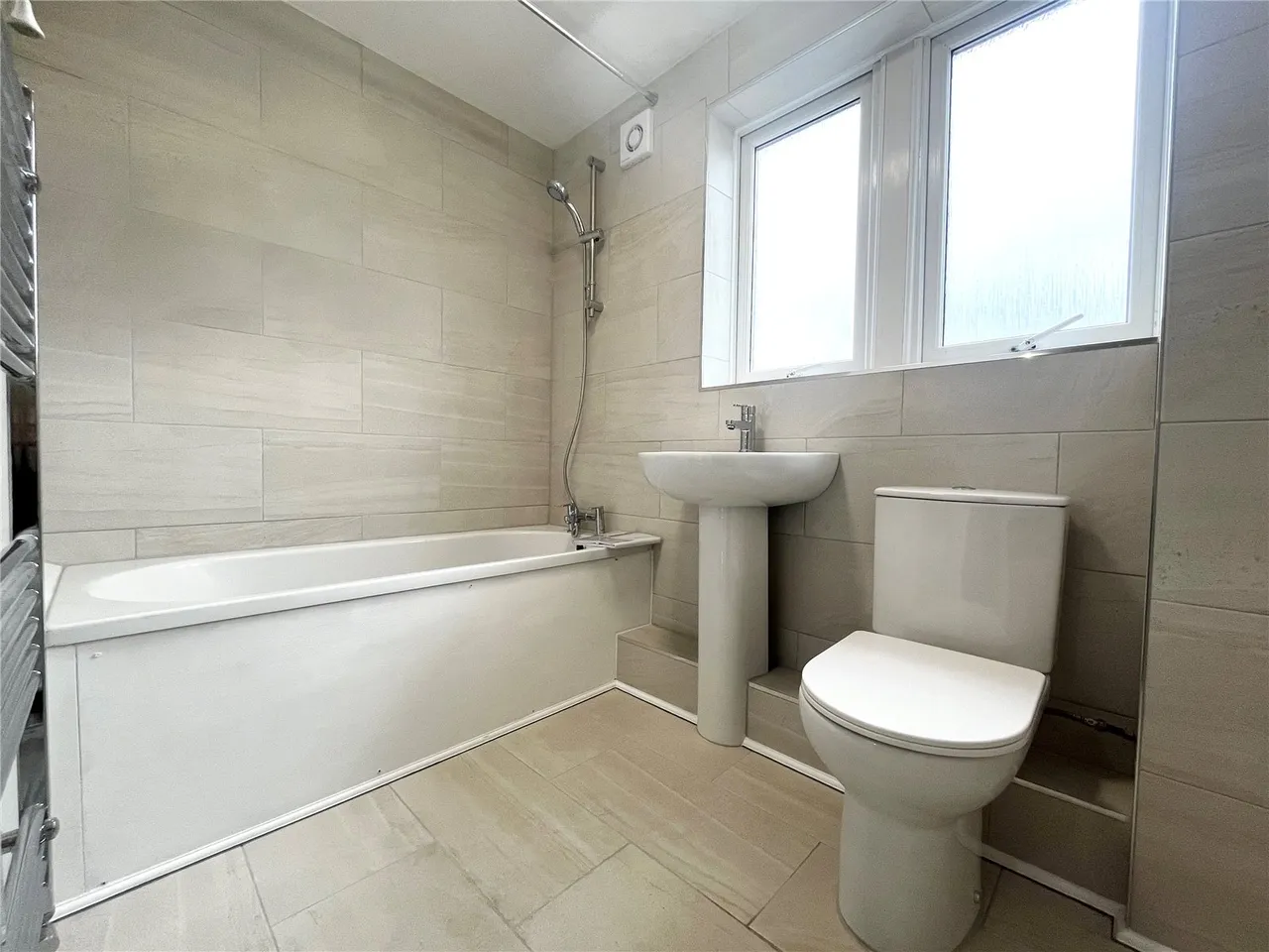 Berrybank, College Town, Sandhurst, Berkshire, GU47 0PY, photo 12