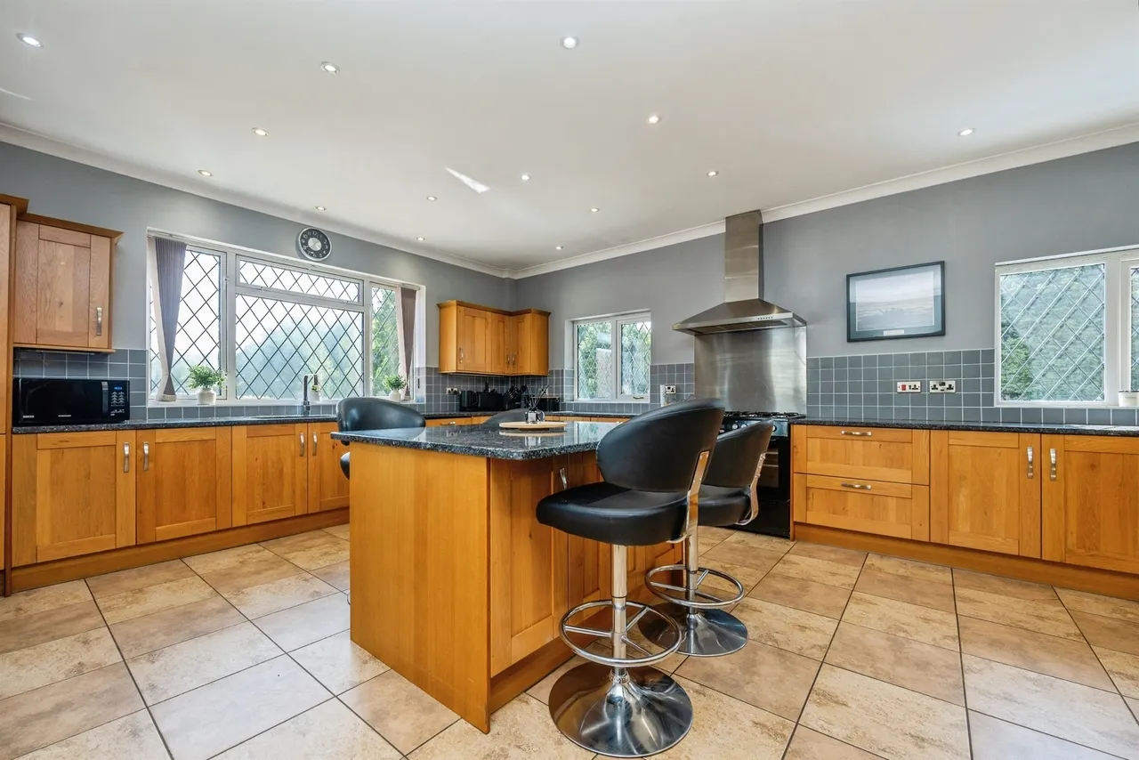 Alcester Road, Portway, B48, photo 14