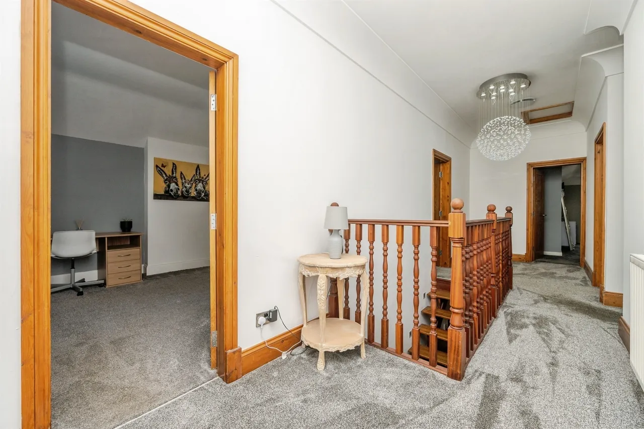 Alcester Road, Portway, B48, photo 30