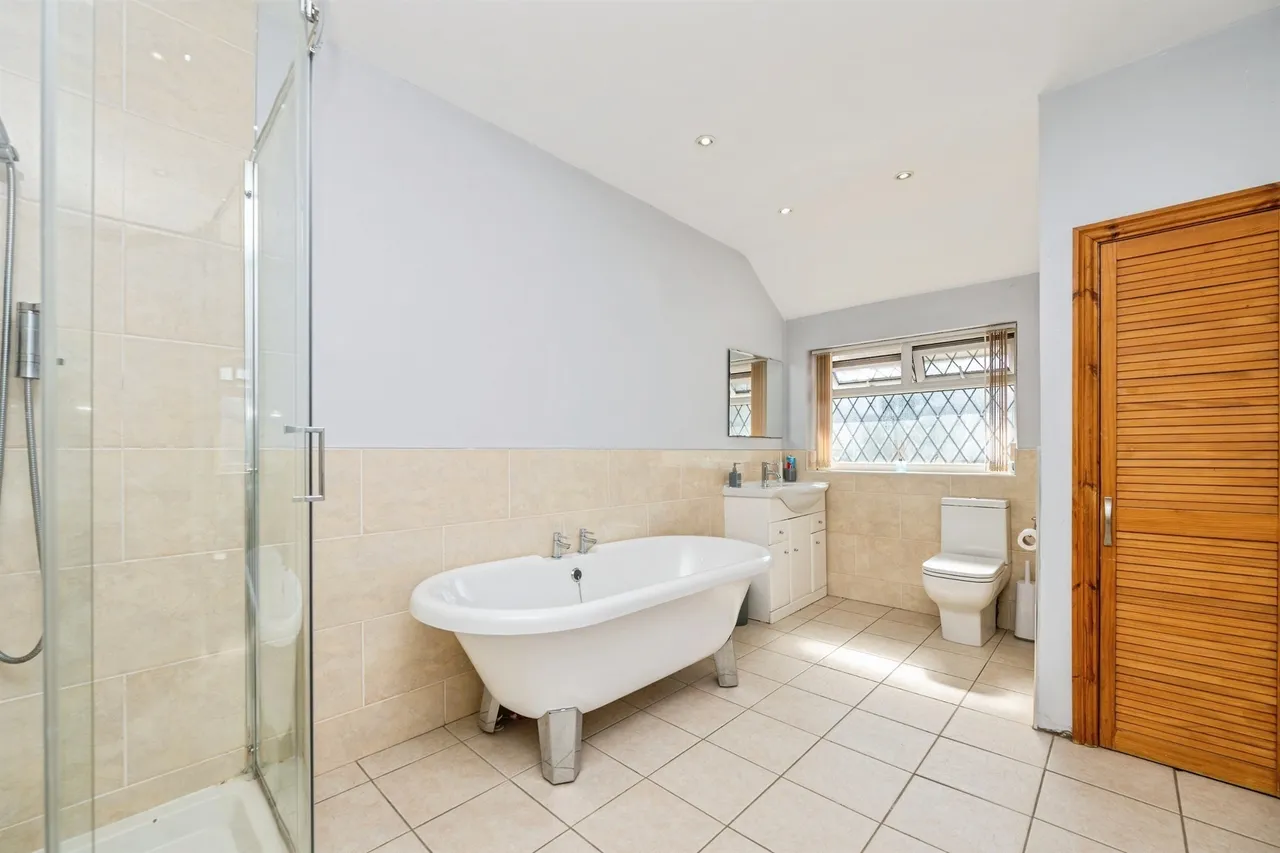 Alcester Road, Portway, B48, photo 22