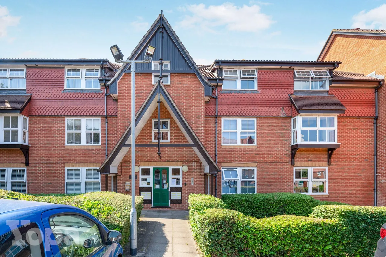 Grange Crescent, Dartford, DA2, photo 14