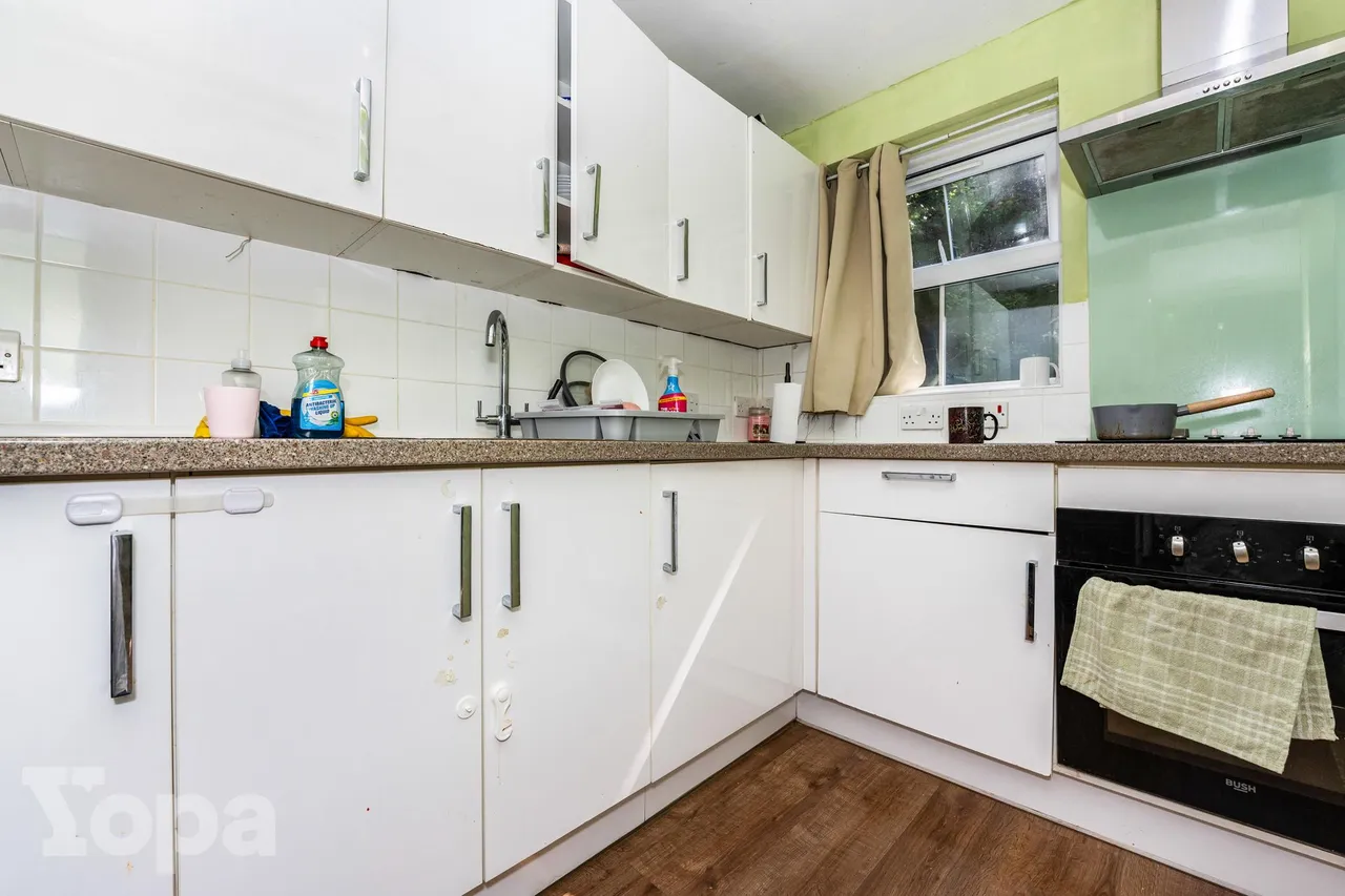 Grange Crescent, Dartford, DA2, photo 7