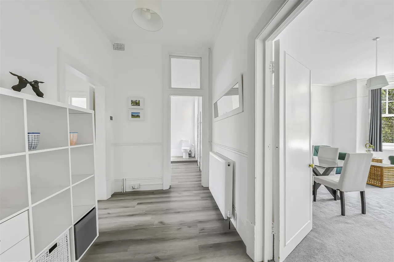 Compayne Gardens, London NW6 3DH, photo 8
