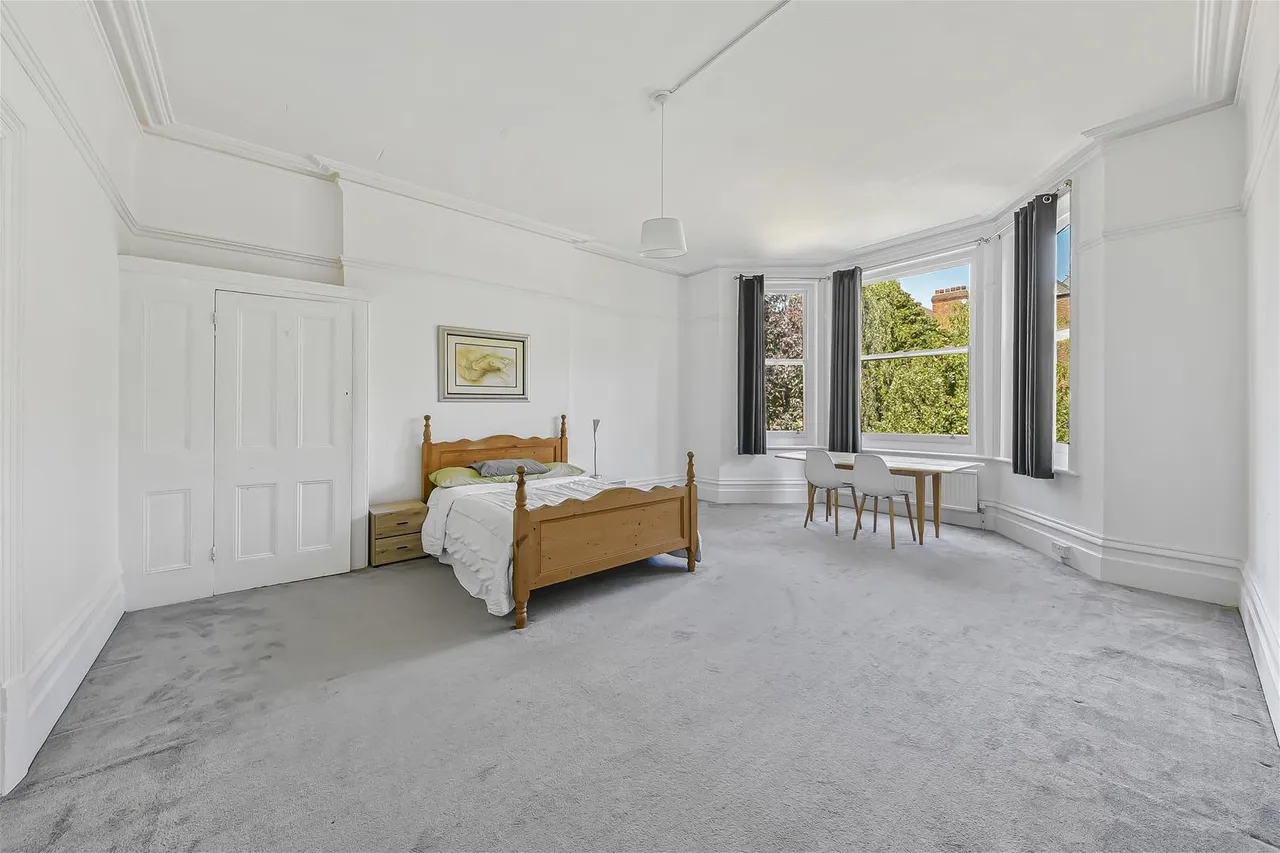 Compayne Gardens, London NW6 3DH, photo 3