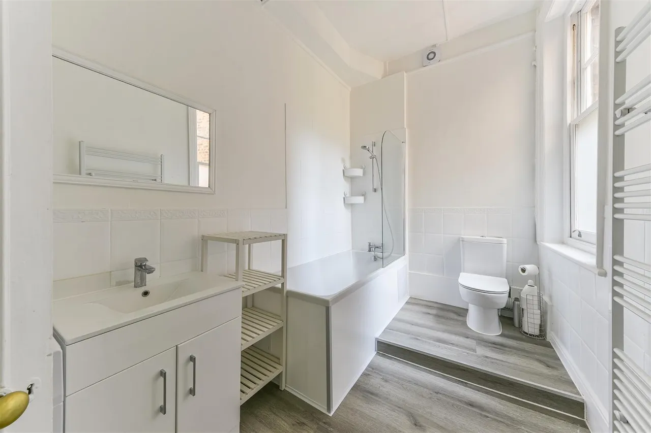 Compayne Gardens, London NW6 3DH, photo 5