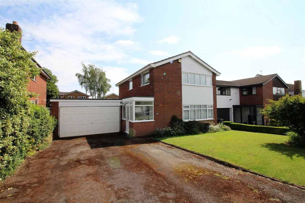4 bed house for sale — Darbys Hill Road, Tividale, Oldbury
