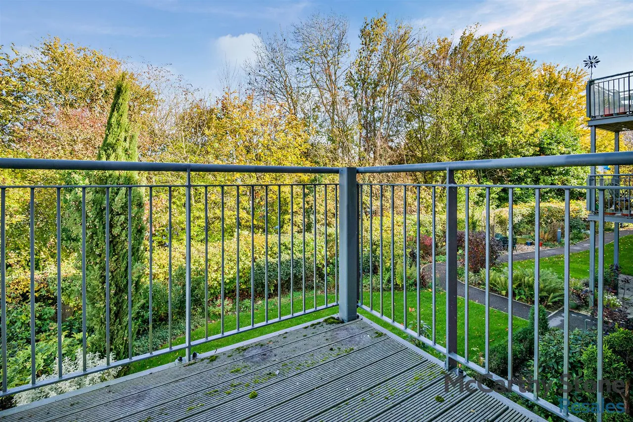 Moormead Road, Wroughton, SN4, photo 3