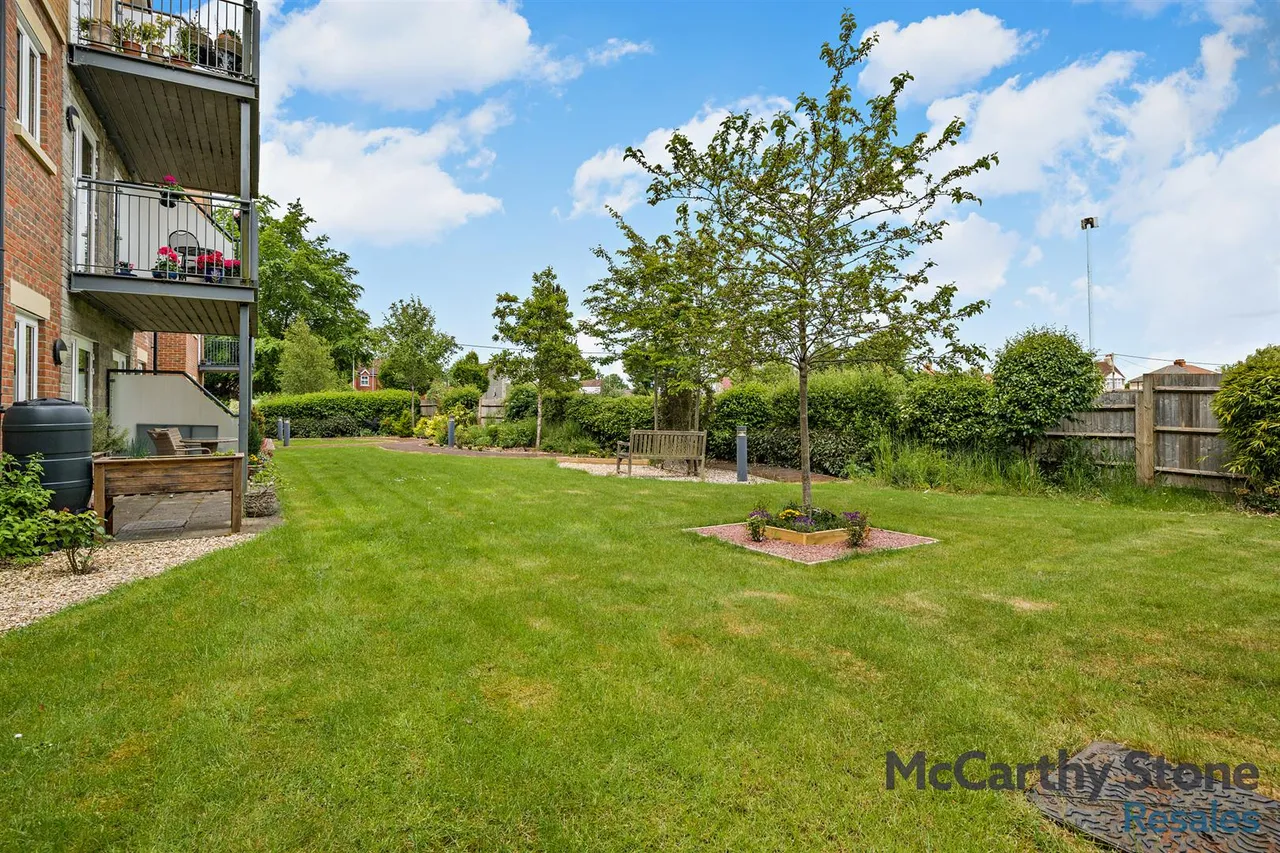 Moormead Road, Wroughton, SN4, photo 9