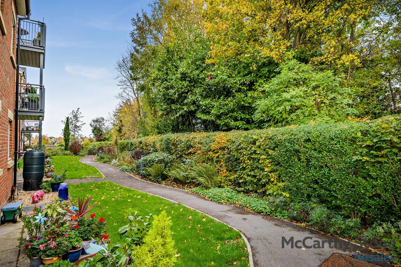 Moormead Road, Wroughton, SN4, photo 12