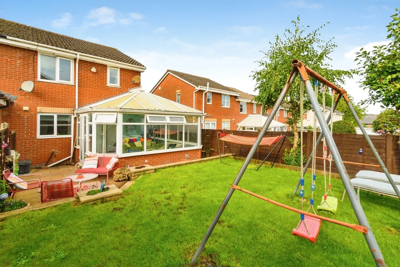 St. Johns Road, Worsley, M28, photo 18