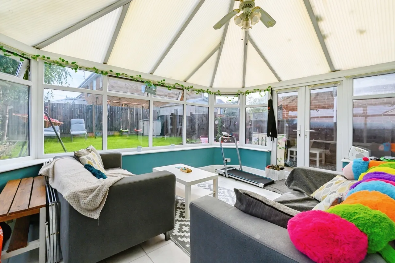 St. Johns Road, Worsley, M28, photo 24