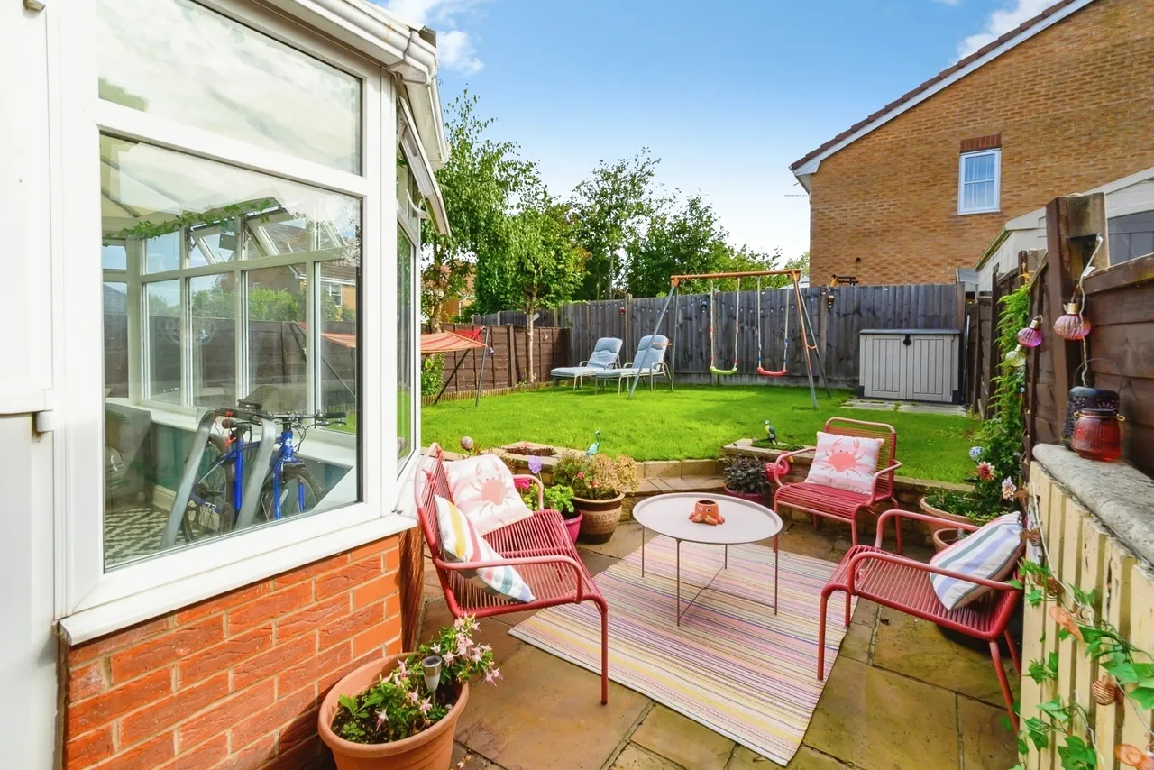 St. Johns Road, Worsley, M28, photo 17