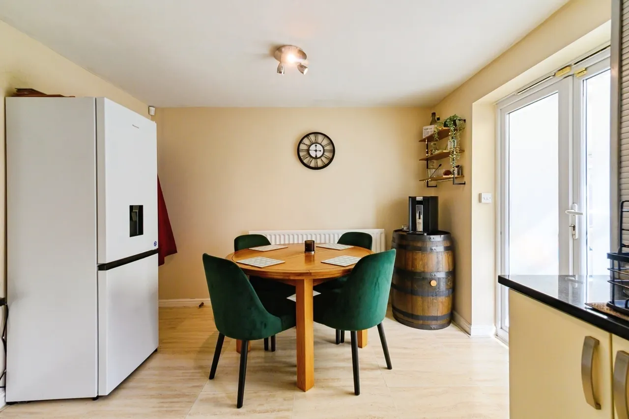 St. Johns Road, Worsley, M28, photo 22