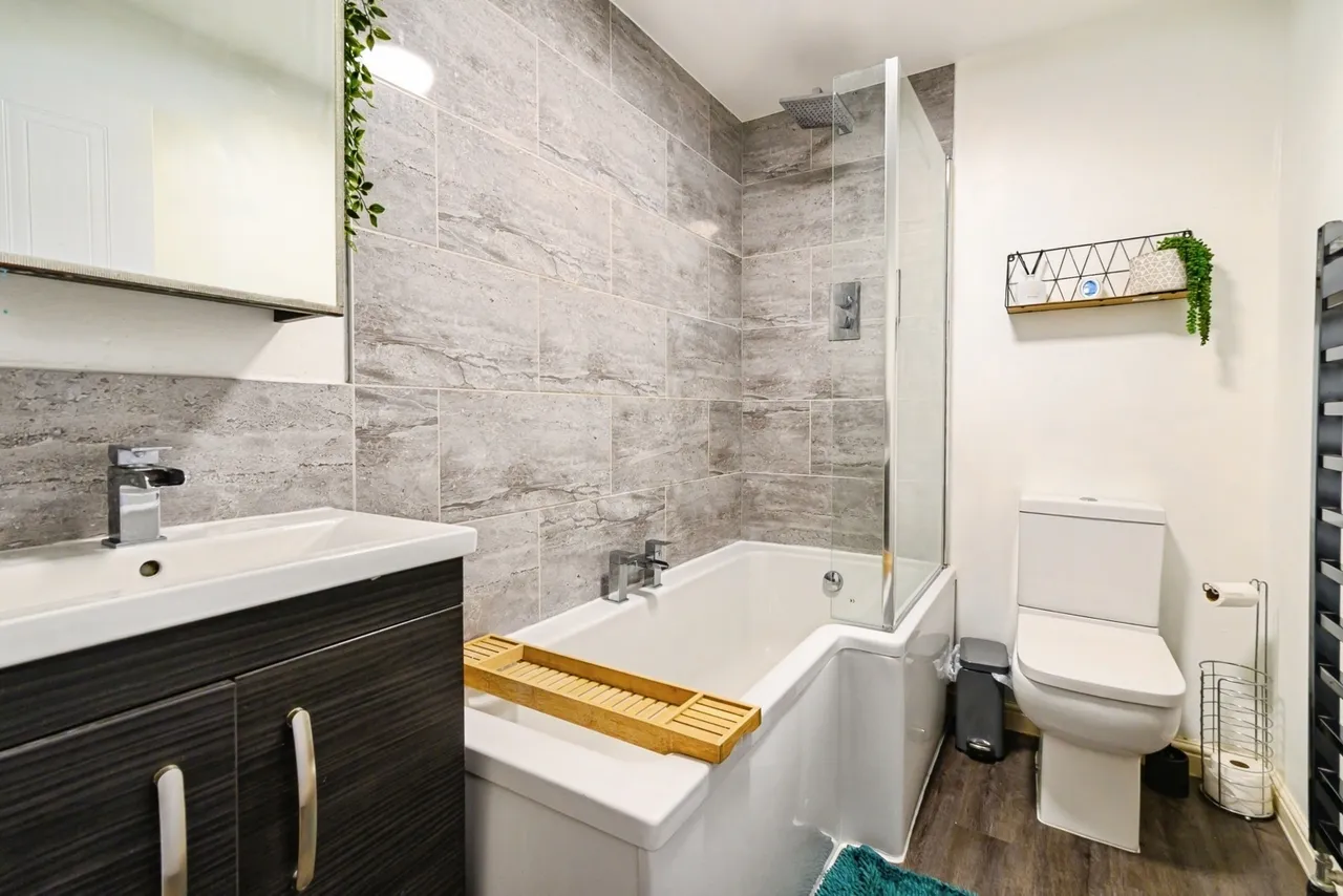 St. Johns Road, Worsley, M28, photo 14