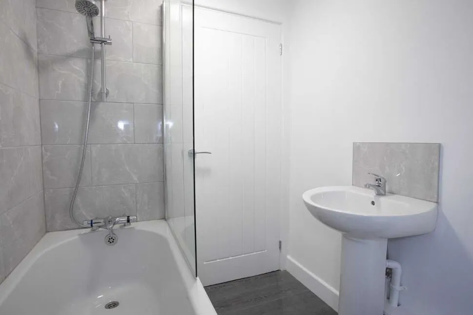 Grosvenor Road, Newcastle, Staffordshire, ST5, photo 6