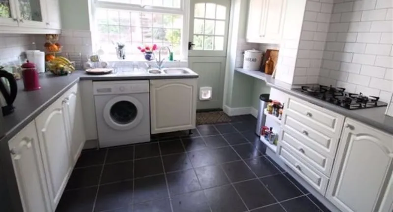 Wardown Crescent, Luton LU2 7JT, photo 5