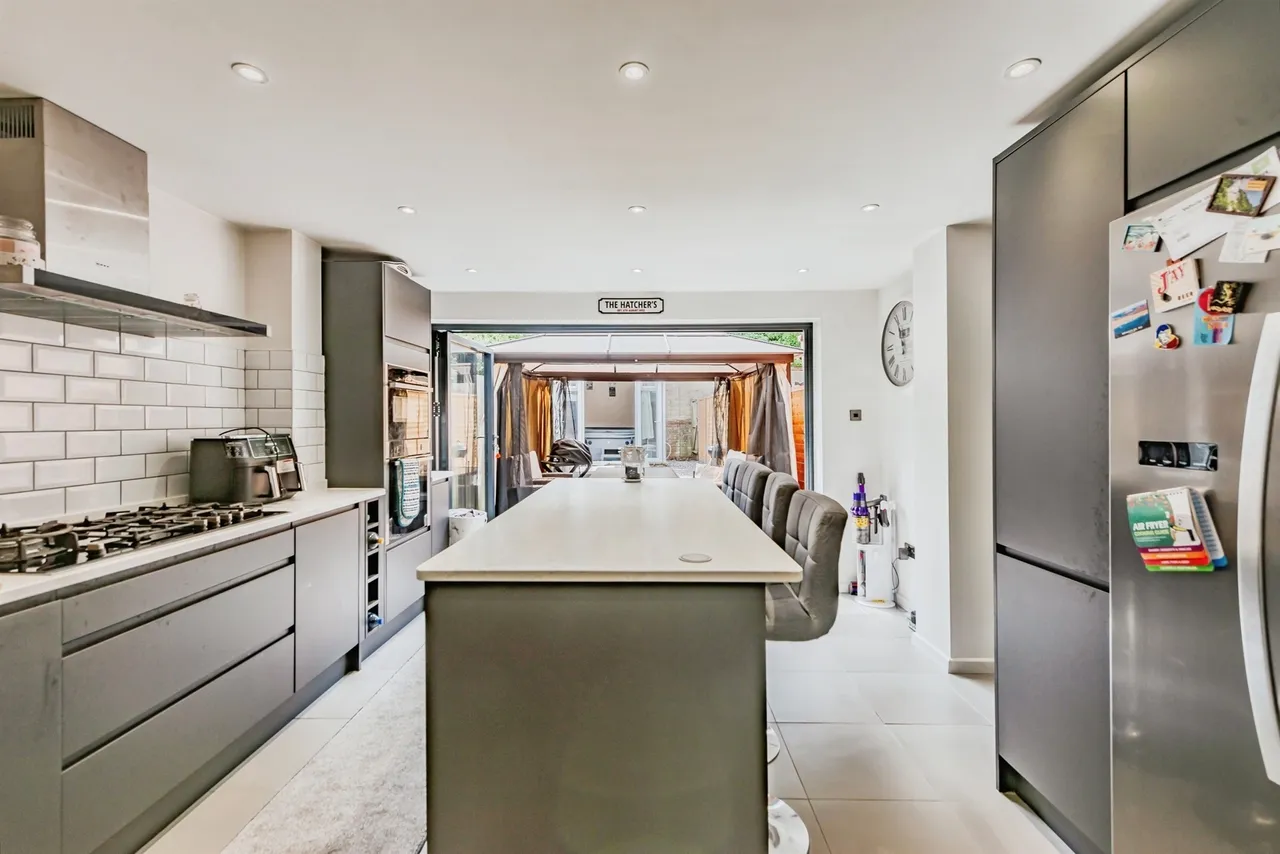 Berkeley Close, Crawley, photo 8
