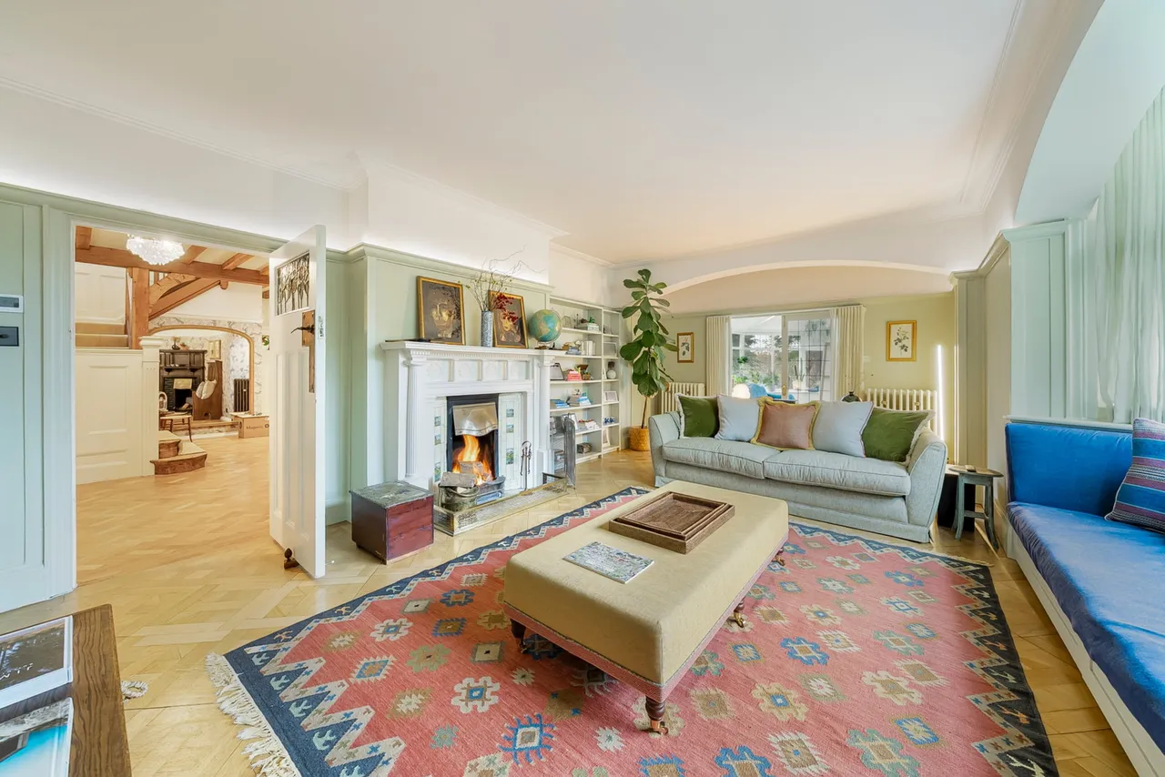 Upper Court Road, Woldingham, photo 2