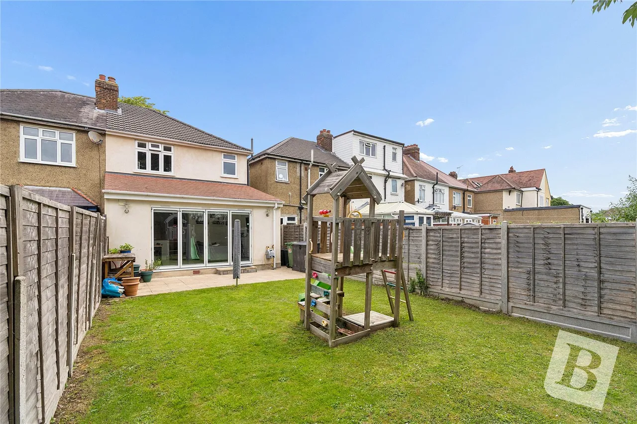 Collier Row Lane, Romford, RM5, photo 12