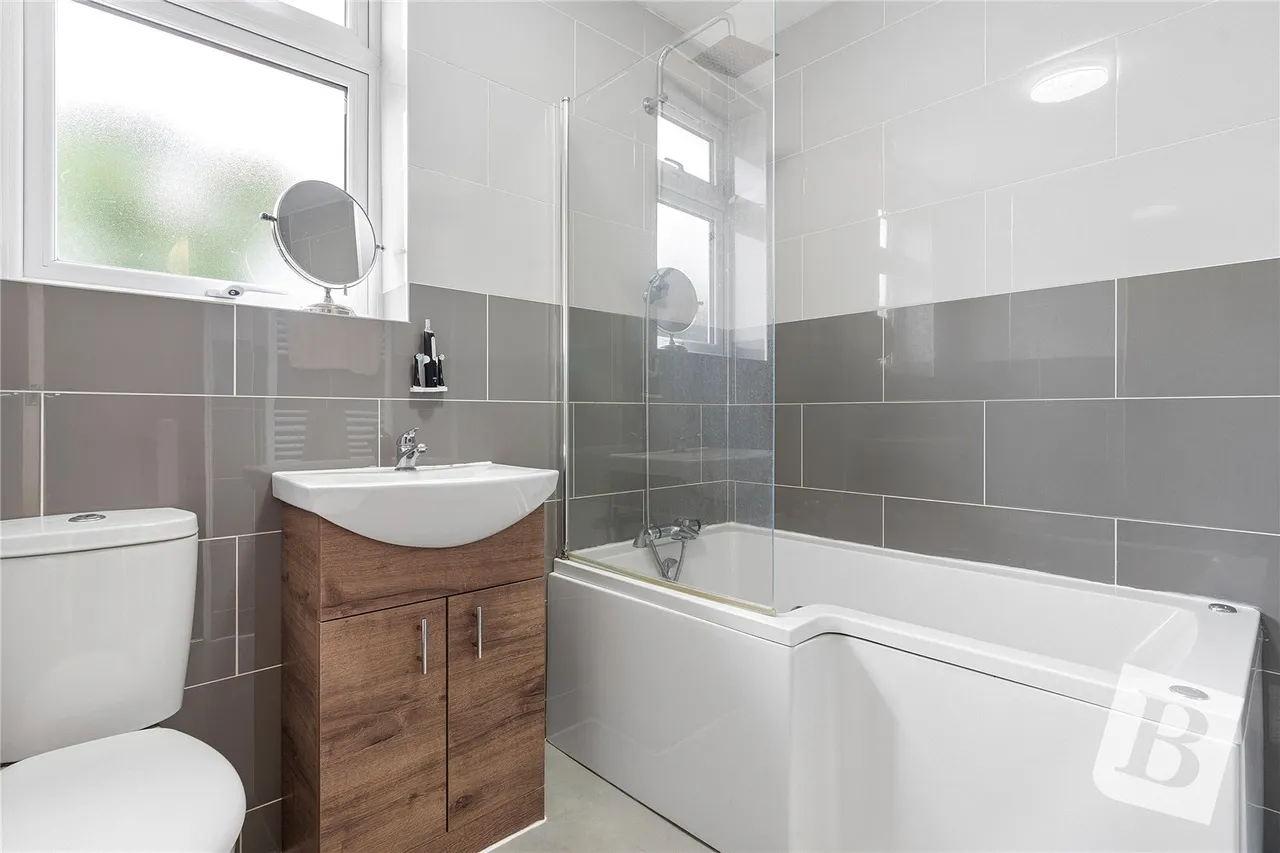 Collier Row Lane, Romford, RM5, photo 7